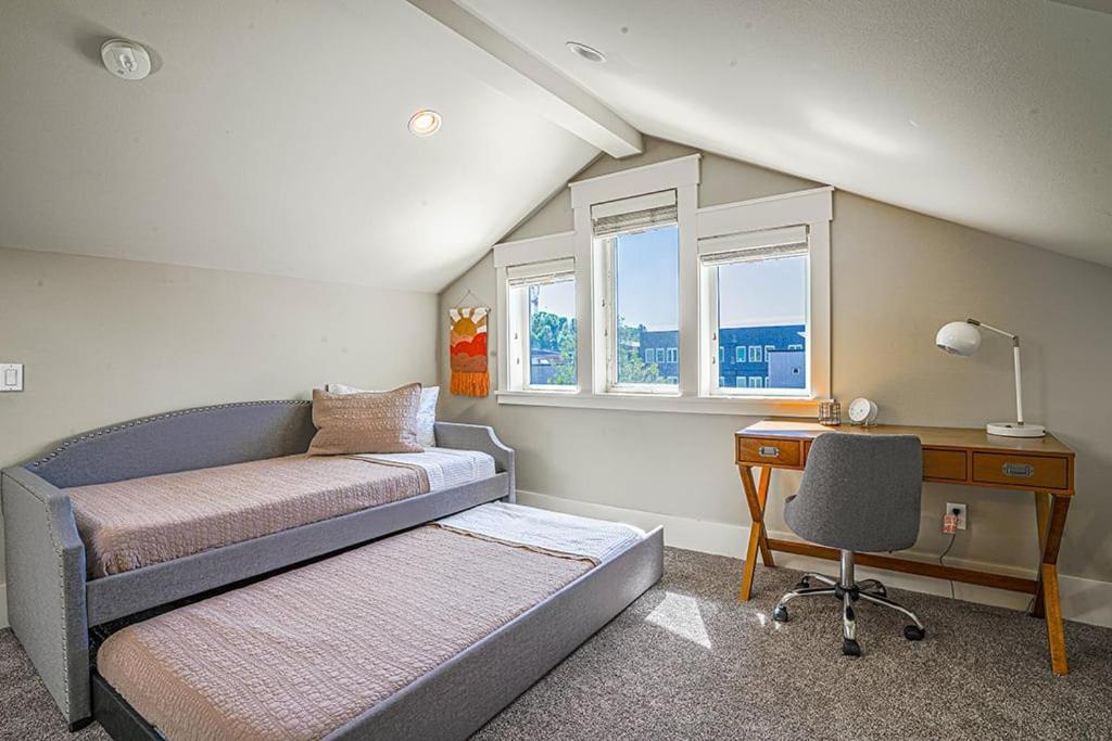 Exquisite Central Townhome With Spacious Loft And Gourmet Kitchen 시애틀 외부 사진