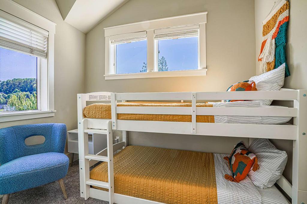 Exquisite Central Townhome With Spacious Loft And Gourmet Kitchen 시애틀 외부 사진