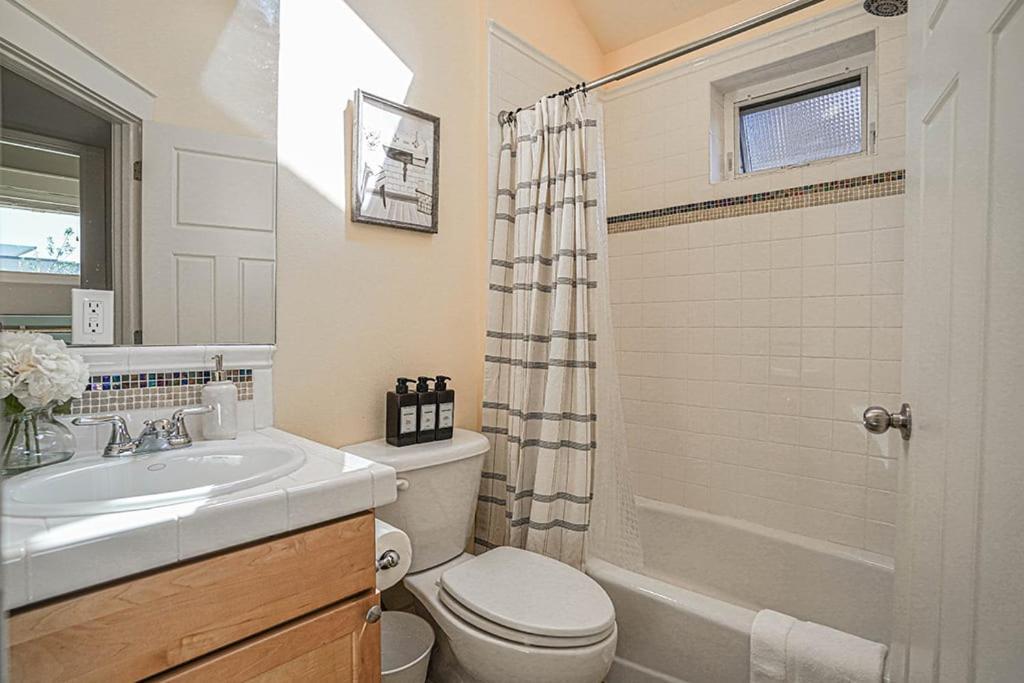 Exquisite Central Townhome With Spacious Loft And Gourmet Kitchen 시애틀 외부 사진